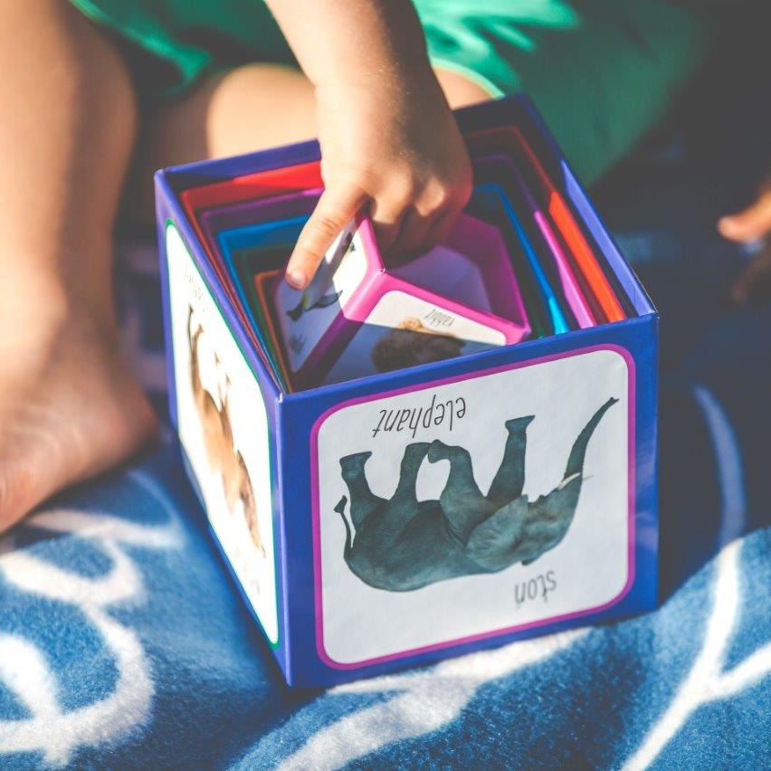 Piramida Zabaw, Kartonowe klocki dla dzieci Zwierzęta Piramida Zabaw, Kartonowe klocki dla dzieci Zwierzęta