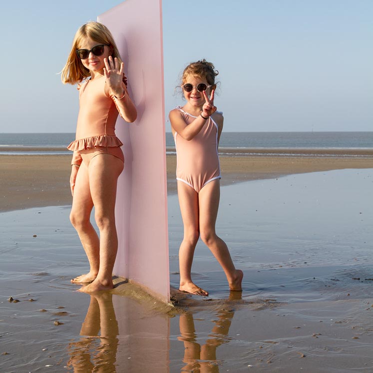 Ki ET LA, Okulary przeciwsłoneczne Buzz 6-9 Pink glitter Ki ET LA, Okulary przeciwsłoneczne Buzz 6-9 Pink glitter
