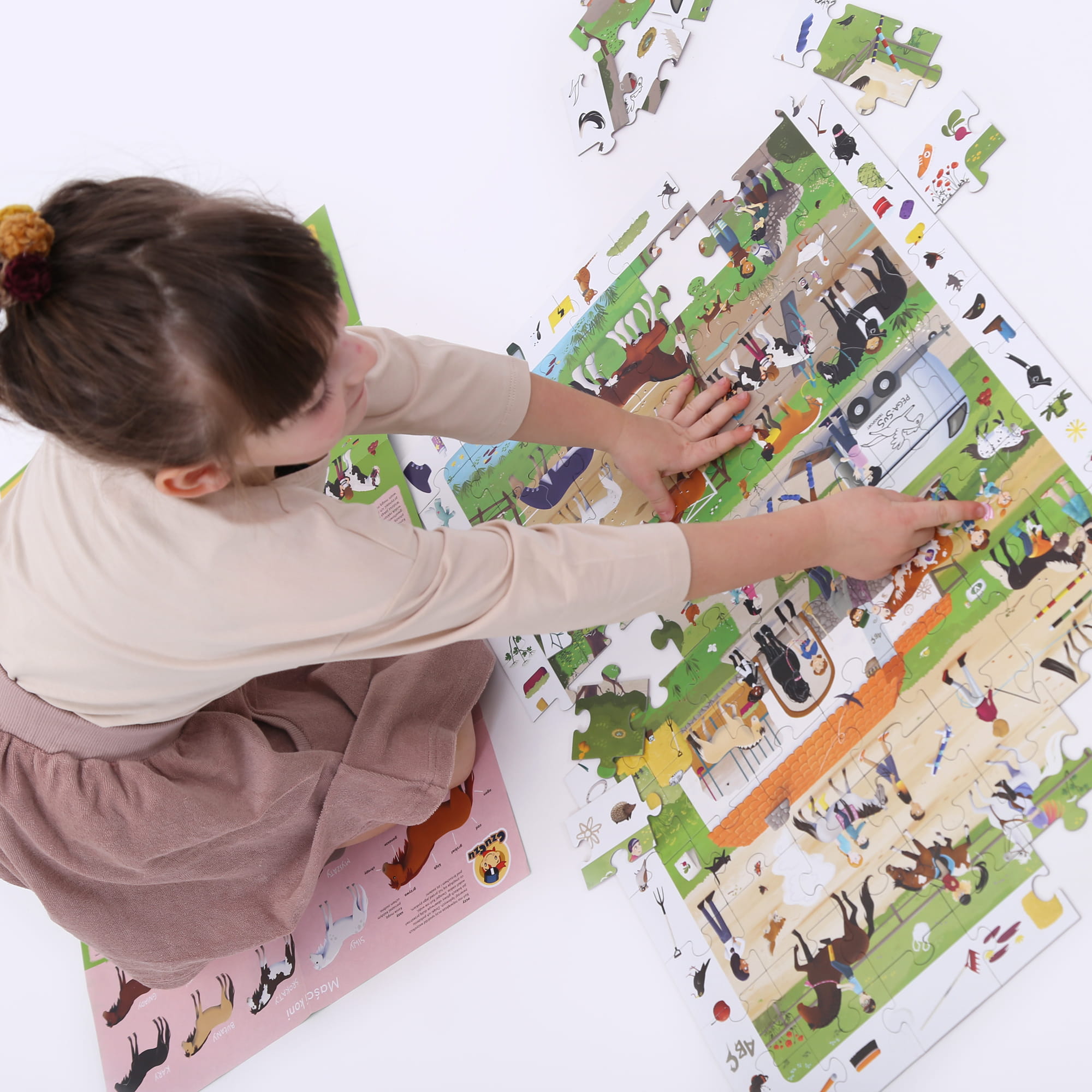 Czuczu, Puzzle 84el. obserwacyjne Stadnina koni