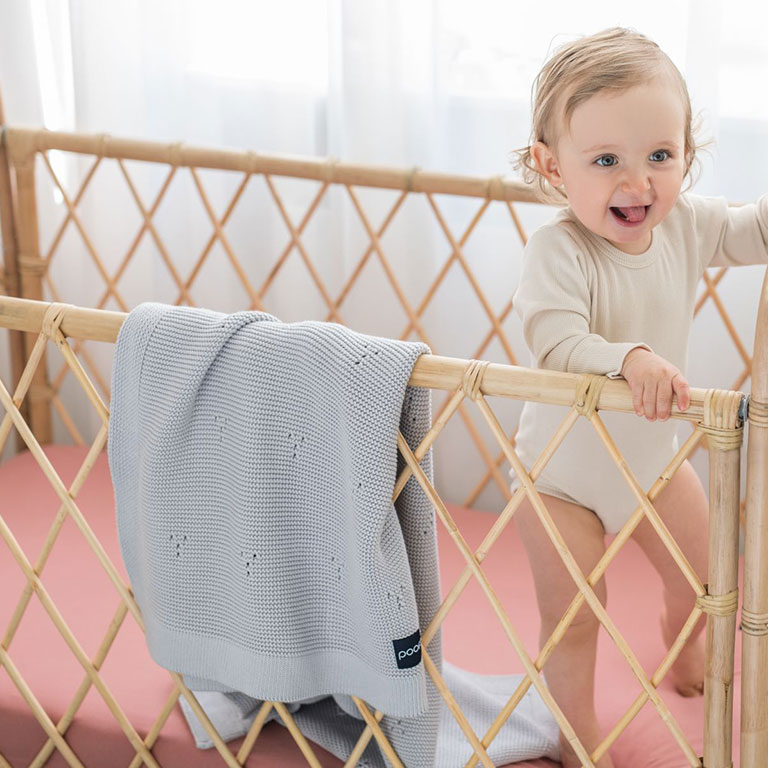 Poofi, Prześcieradło Organic&Color 70x140 - piwonia