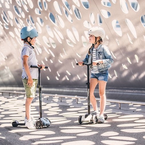 SCOOTANDRIDE Highwaykick 5 LED Hulajnoga trójkołowa balansowa ze świecącymi kółkami 5+ Steel SCOOTANDRIDE Highwaykick 5 LED Hulajnoga trójkołowa balansowa ze świecącymi kółkami 5+ Steel