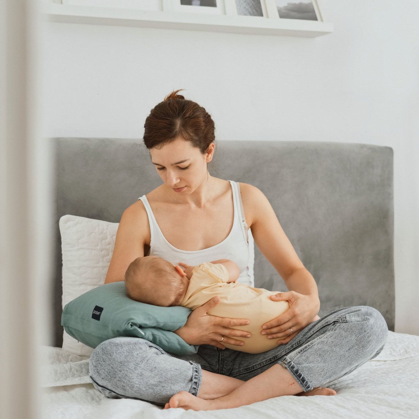 Poofi, Poduszka do karmienia na rękę - morela