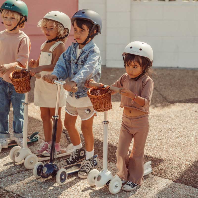Banwood, dziecięcy kask rowerowy sky