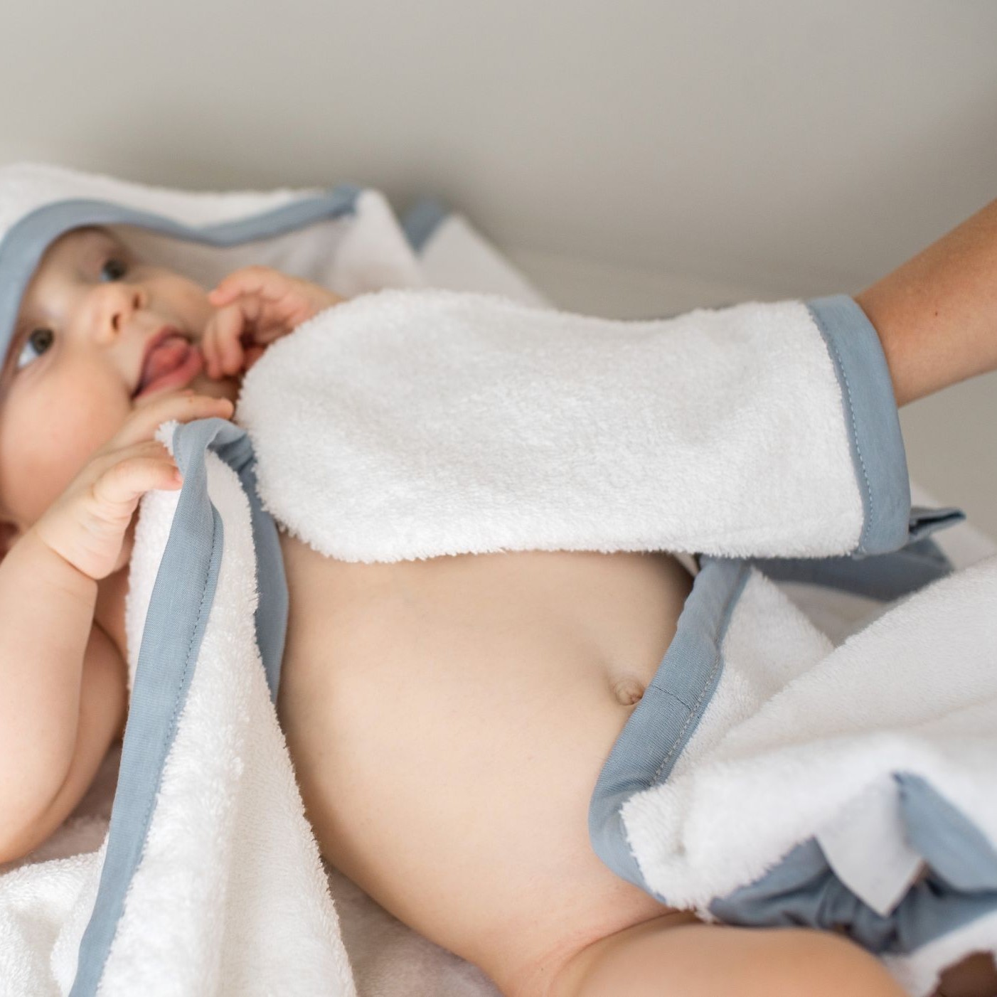 Poofi, Myjka kąpielowa - fiołek Poofi, Myjka kąpielowa - fiołek