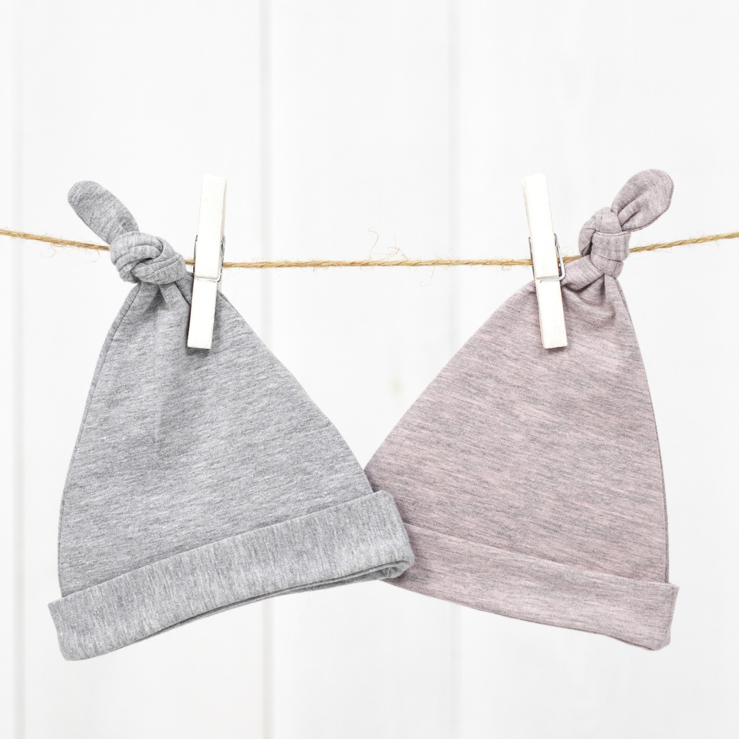 Sleepee, Czapeczka Krasnal 2-pack Jasny Szary/Róż 2-4 miesiące