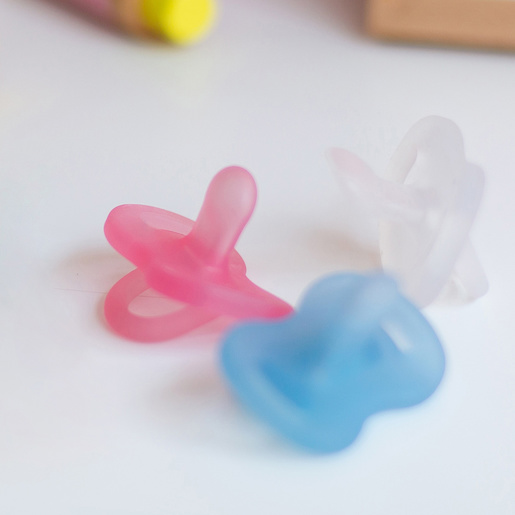 Suavinex, Smoczek 100% silikonowy fizjologiczny SX PRO 6-18M - transparentny Suavinex, Smoczek 100% silikonowy fizjologiczny SX PRO 6-18M - transparentny