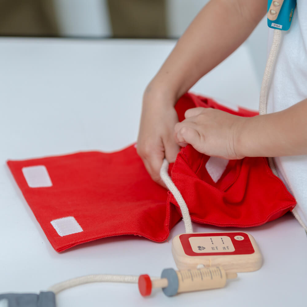 Plan Toys, Zestaw lekarski