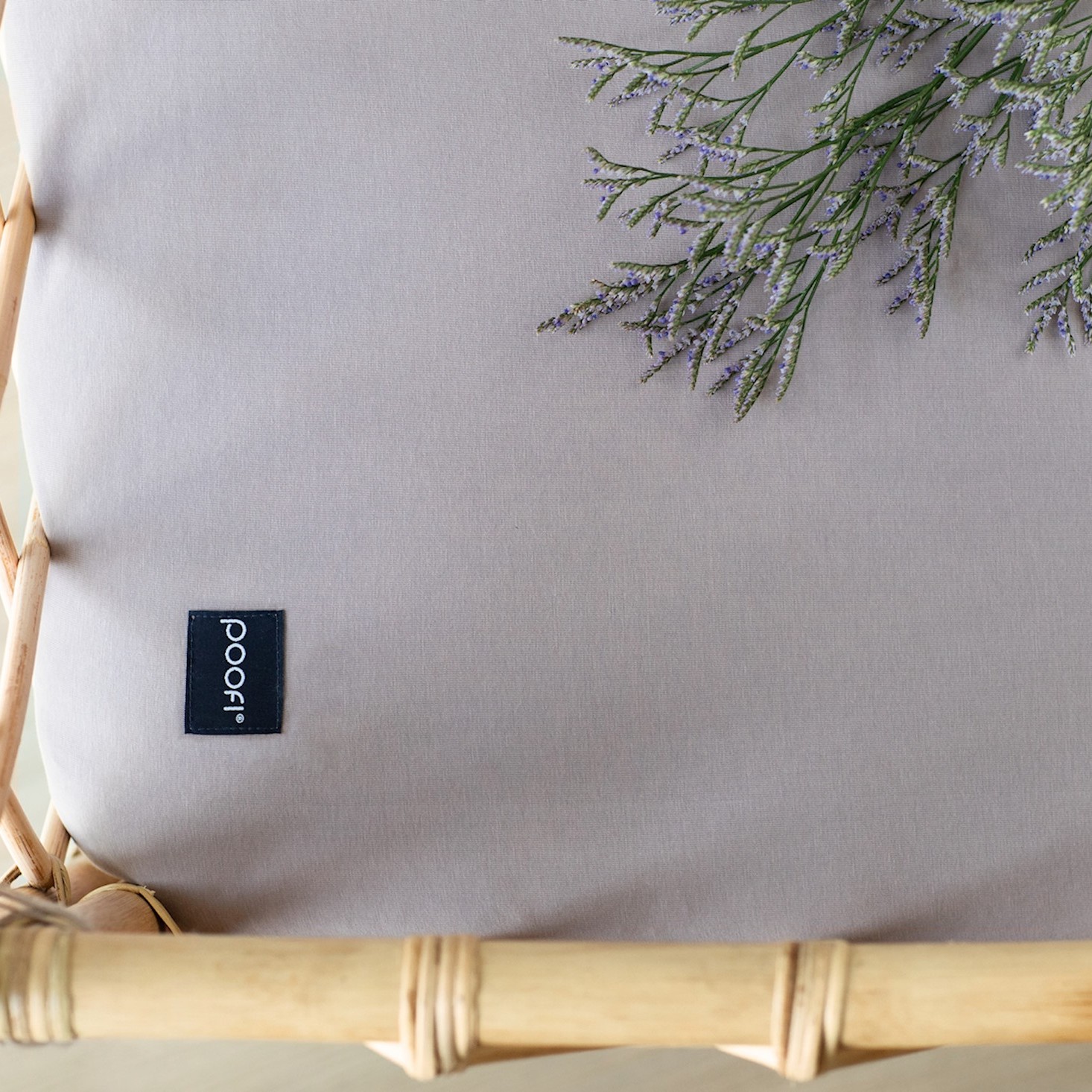 Poofi, Prześcieradło do łóżeczka 70x140cm  lawenda