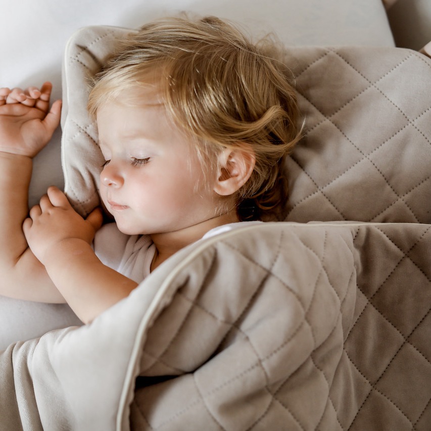 Sleepee, Kocyk Welurowy z poduszką Royal Baby Sand Sleepee, Kocyk Welurowy z poduszką Royal Baby Sand