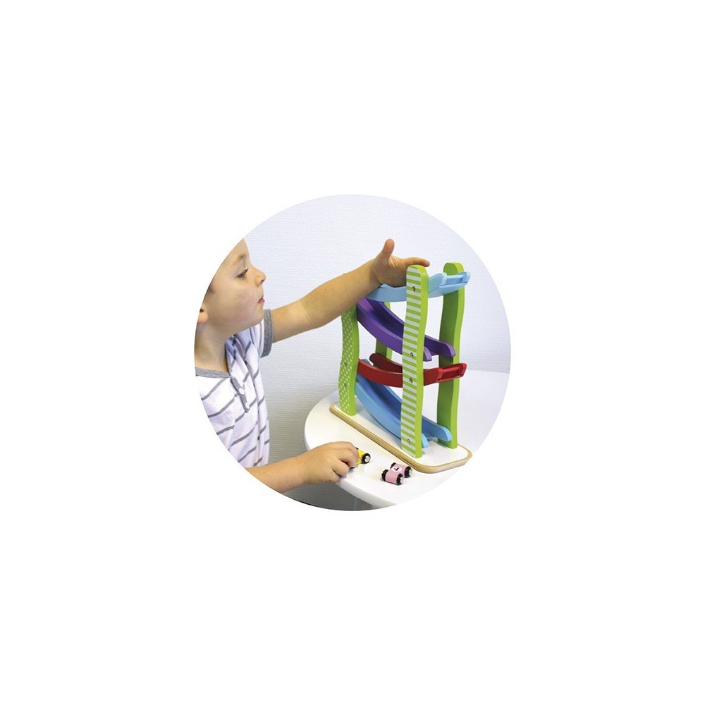 JaBaDaBaDo, Drewniana zjeżdżalnia dla aut jasnoszara