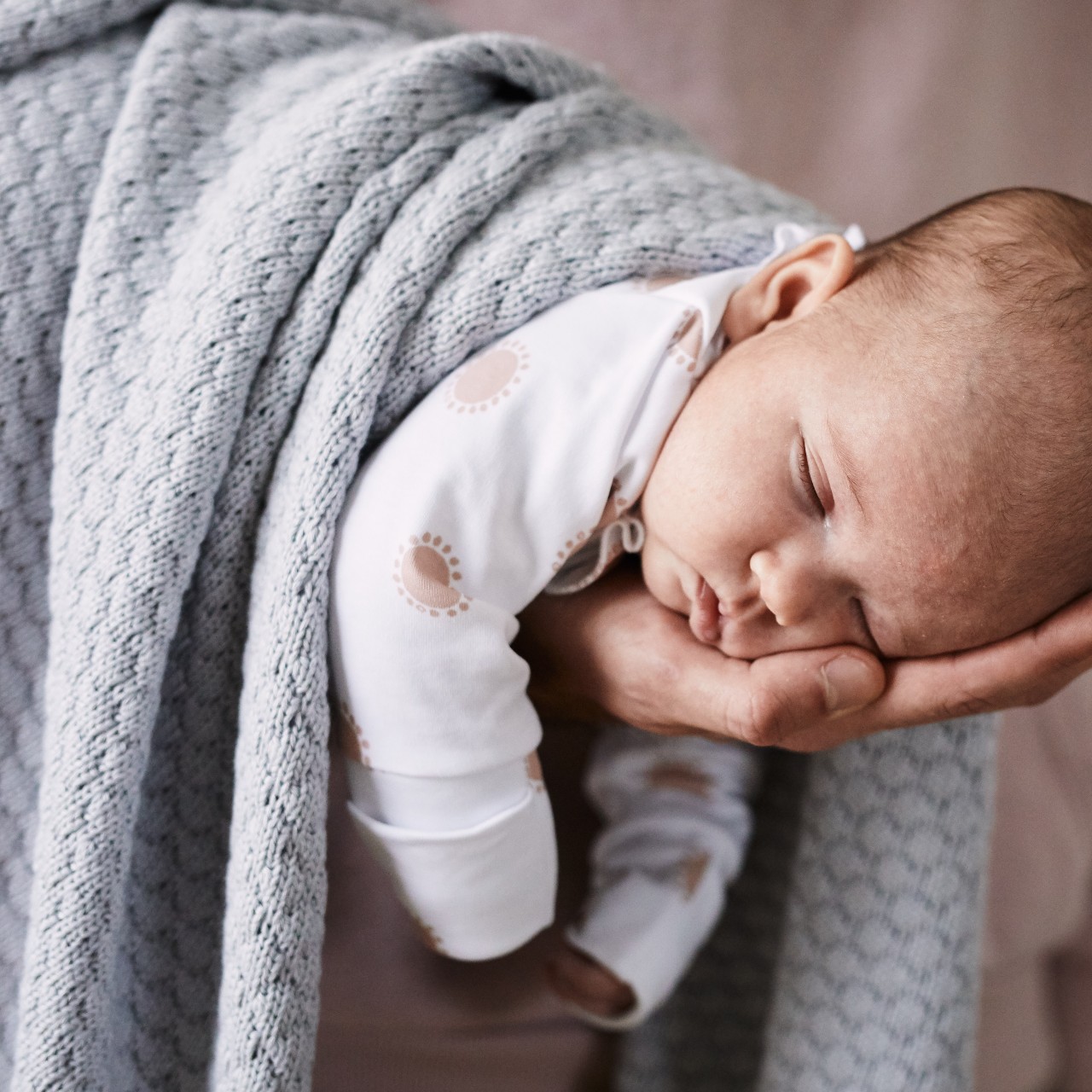 Pink No More, Koc bubble GREY