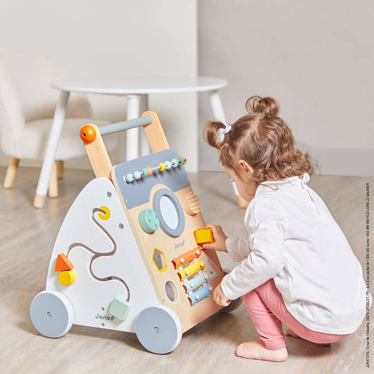 Janod, Wielofunkcyjny pchacz edukacyjny drewniany Sweet Cocoon 12 m+ Janod, Wielofunkcyjny pchacz edukacyjny drewniany Sweet Cocoon 12 m+