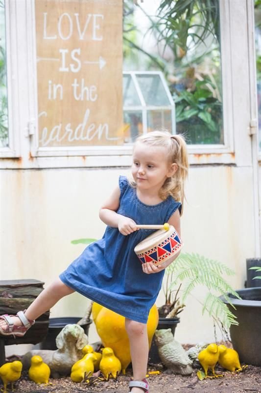 Bębenek drewniany, Plan Toys