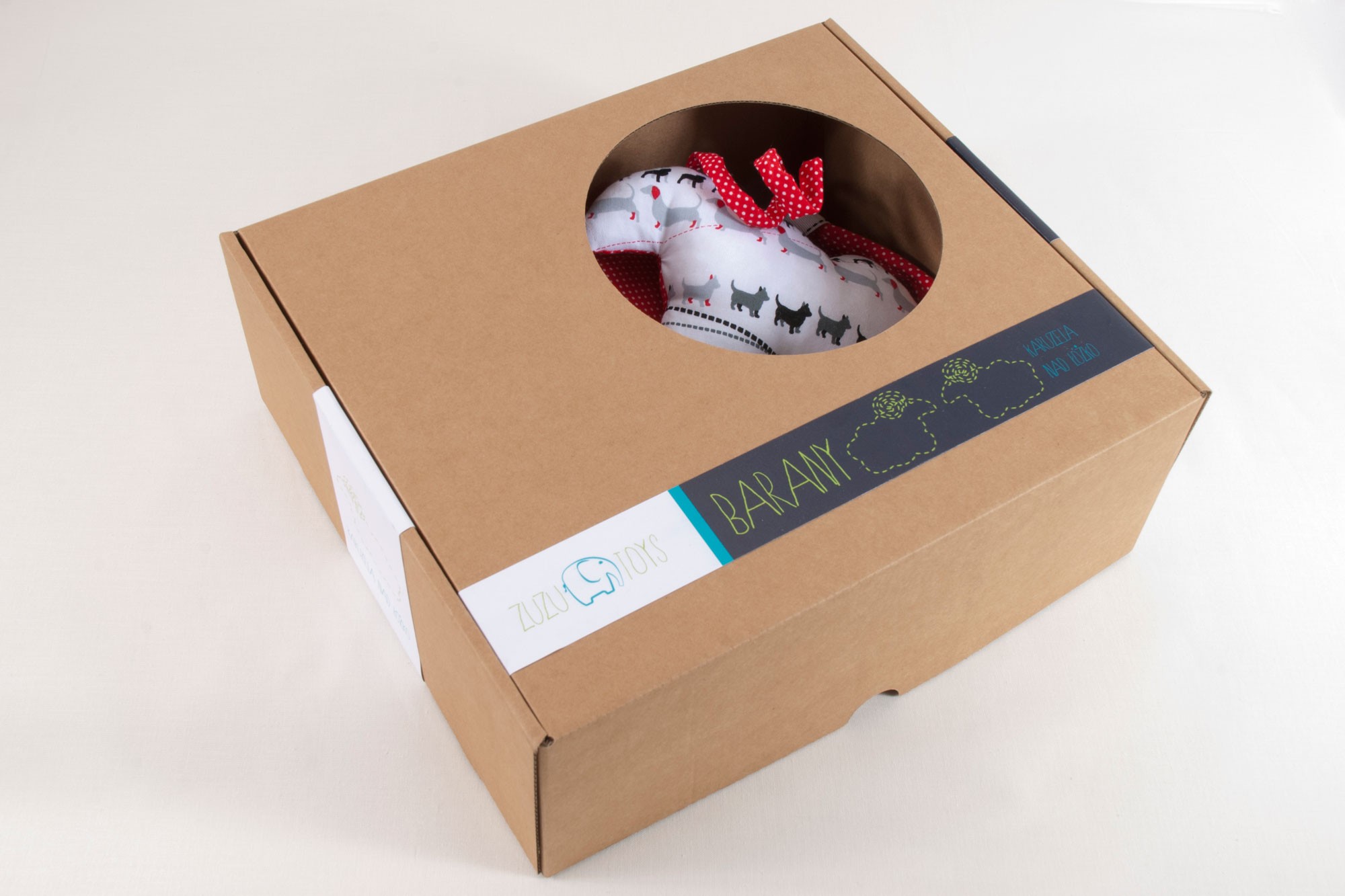 Karuzela nad dziecięce łóżeczko baranki czarno-białe Karuzela nad dziecięce łóżeczko baranki czarno-białe