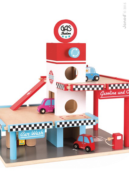 Janod, stacja benzynowa garaż drewniany z 8 elementami,