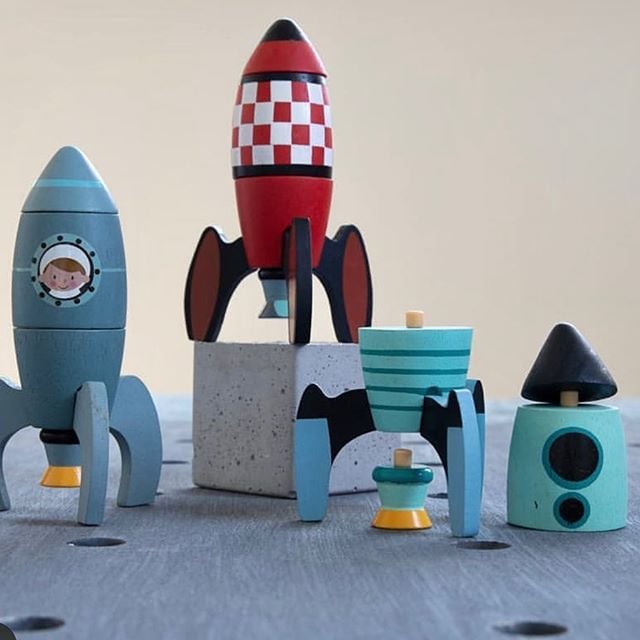 Tender Leaf Toys, Drewniane rakiety kosmiczne, zabawka konstrukcyjna