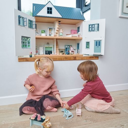 Tender Leaf Toys, Drewniany trzypiętrowy domek dla lalek