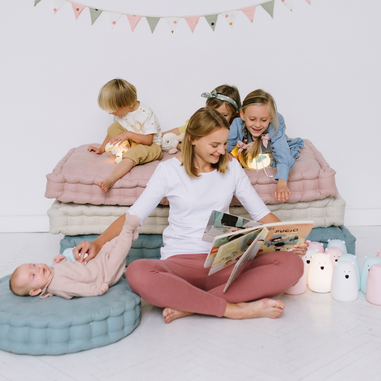 Rabbit&Friends, Lampka miś biała z pilotem Rabbit&Friends, Lampka miś biała z pilotem