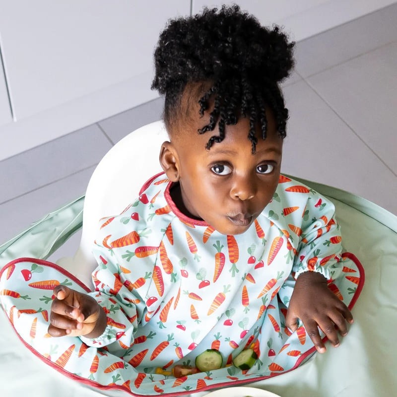 Tidy Tot  śliniak fartuszkowy do do zestawu BLW  Sage Green Carrots & Radishes