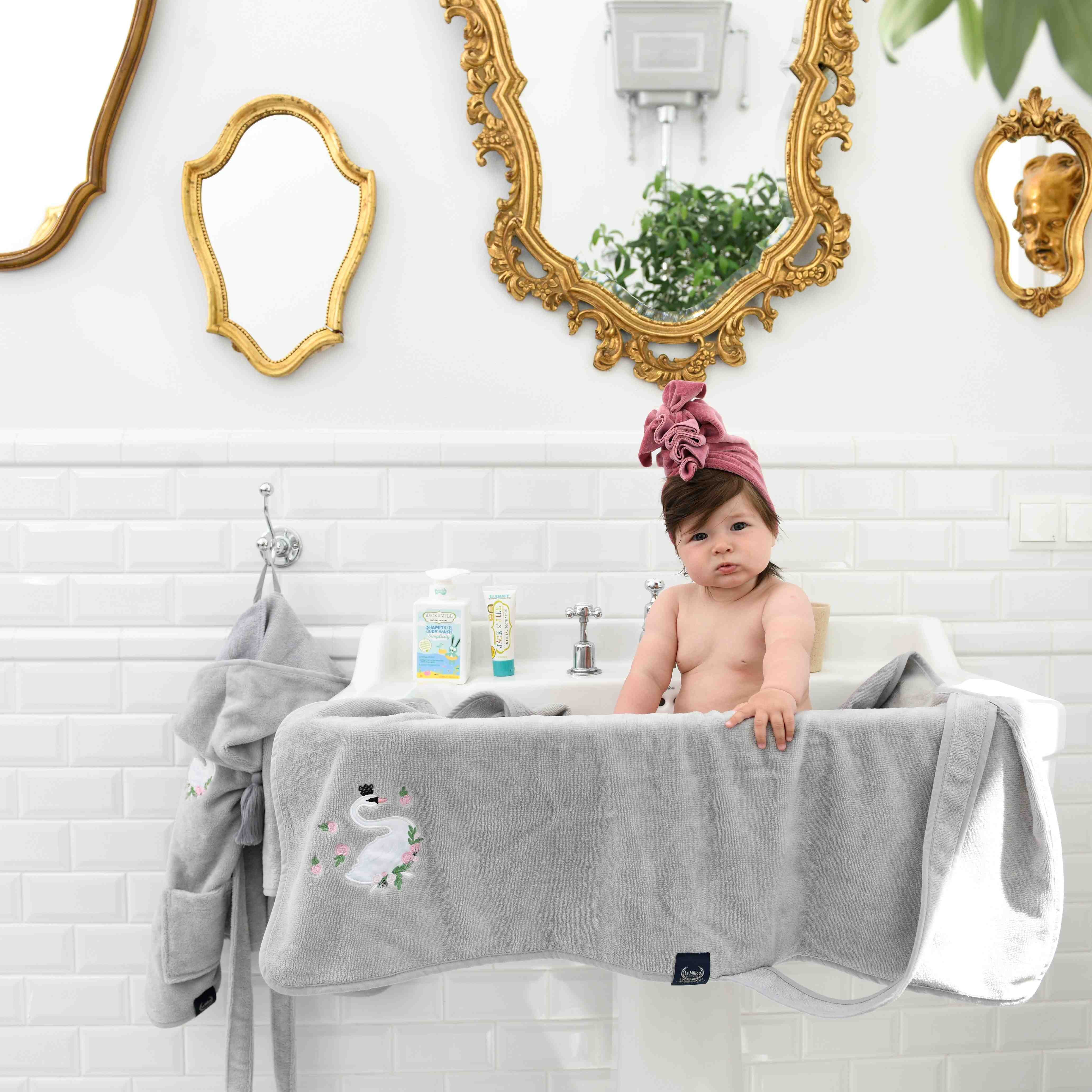 La Millou, Ręcznik Bamboo Soft - Newborn - Grey - Yoga Candy Sloth Blue La Millou, Ręcznik Bamboo Soft - Newborn - Grey - Yoga Candy Sloth Blue