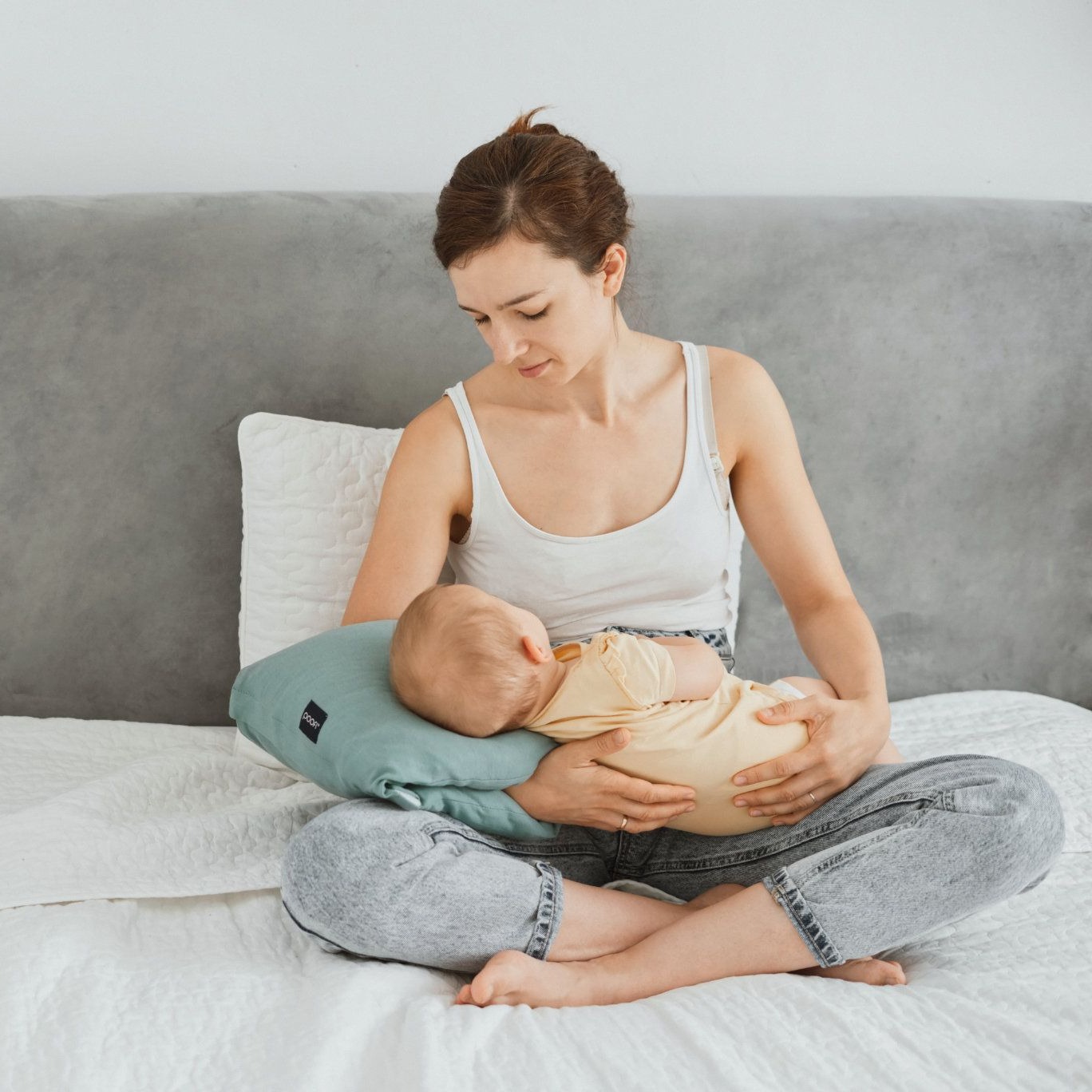 Poofi, Poduszka do karmienia na rękę - morela