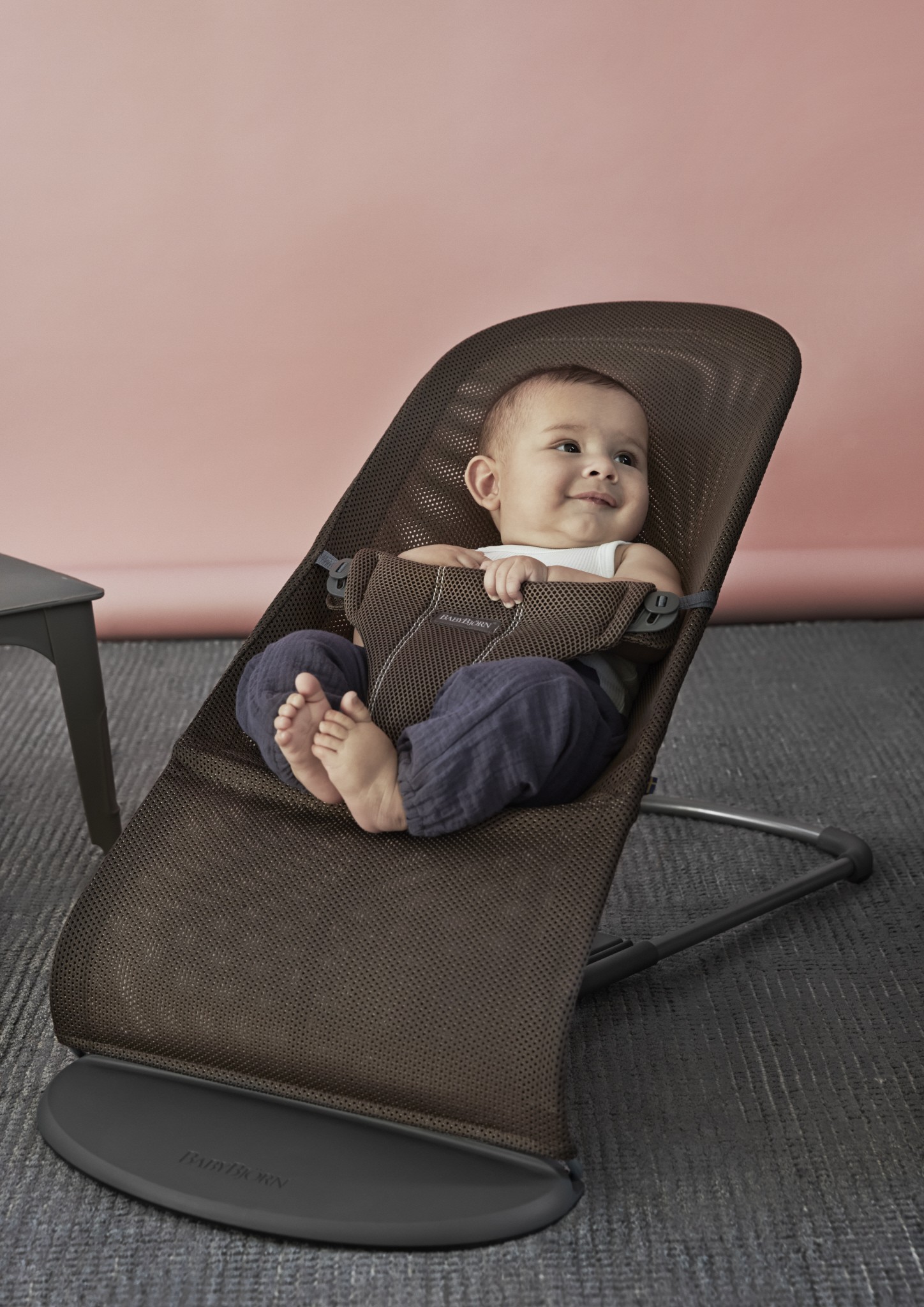 BABYBJORN, leżaczek BLISS MESH z oddychającym poszyciem Brązowy