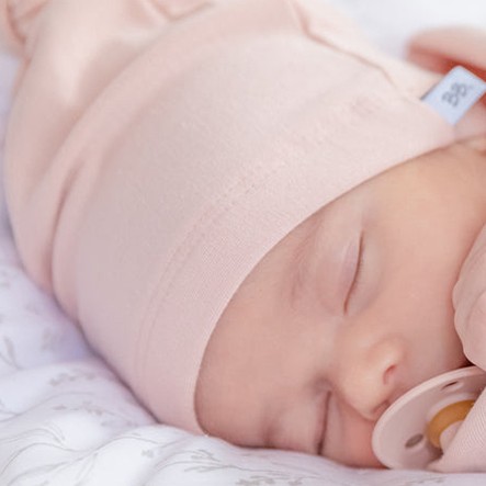 Bamboom, Czapeczka bambusowa dla niemowląt elf Różowa 0m+ Bamboom, Czapeczka bambusowa dla niemowląt elf Różowa 0m+