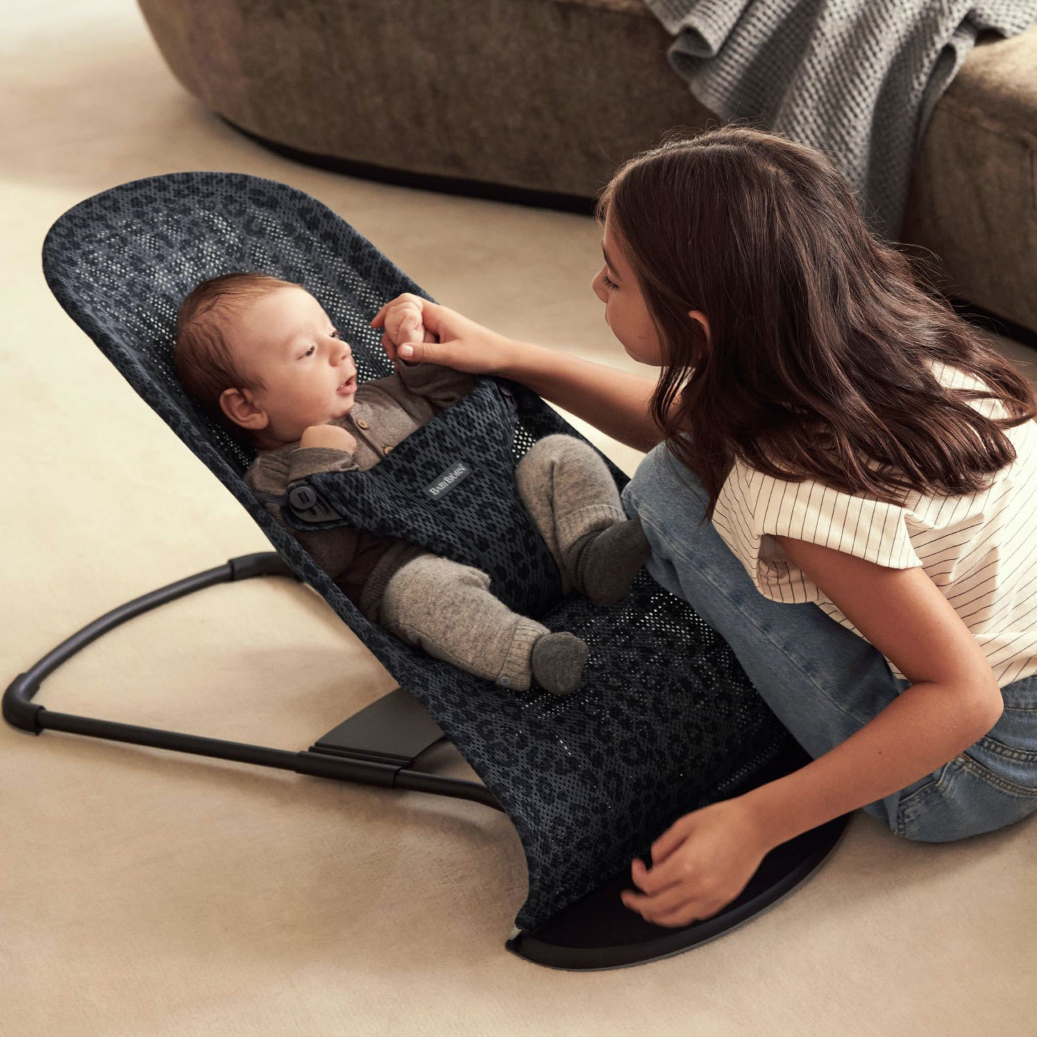 BabyBjorn, leżaczek BLISS MESH - Antracytowy Leopard BabyBjorn, leżaczek BLISS MESH - Antracytowy Leopard