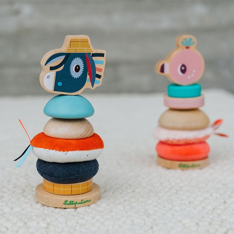 Lilliputiens, Drewniana układanka piramida z miękkimi elementami Flaming Anaïs 12 m+