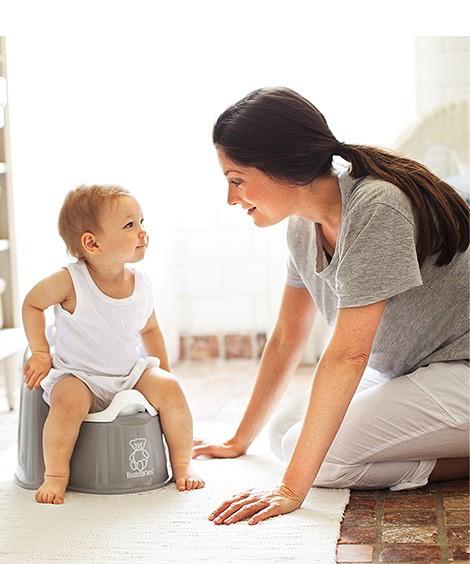 BabyBjorn, nocnik szary z oparciem