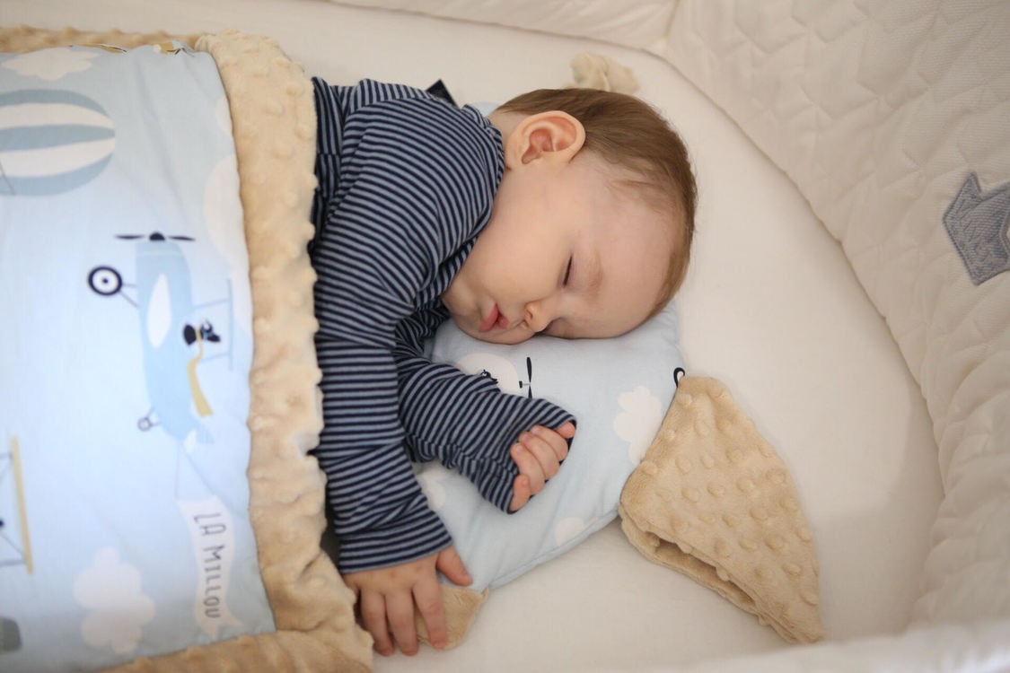 La Millou, BY MAJA BOHOSIEWICZ - KOCYK NIEMOWLAKA - UNICORN RAINBOR KNIGHT - GREY